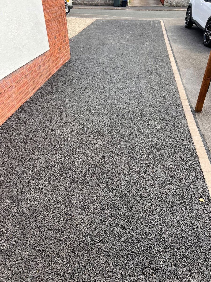 Driveways (Tarmac & Resin-Bound) by PC Landscaping in South Devon: project photo 5